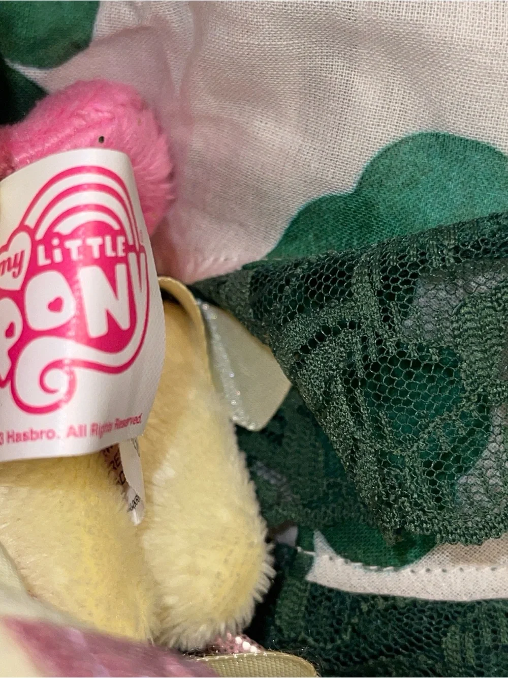 2013 y2k hasbro My Little Pony Fluttershy Ponytail Carrier plush bag purse